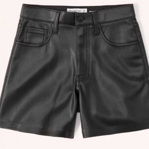 Abercrombie & Fitch Women’s Vegan Leather Dad High Rise Shorts Size 26/2 CL